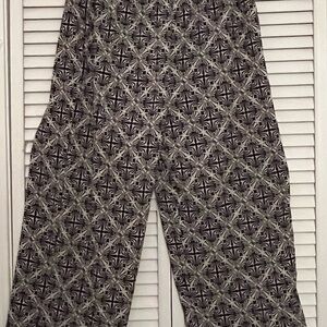 Classy light weight wide leg pants